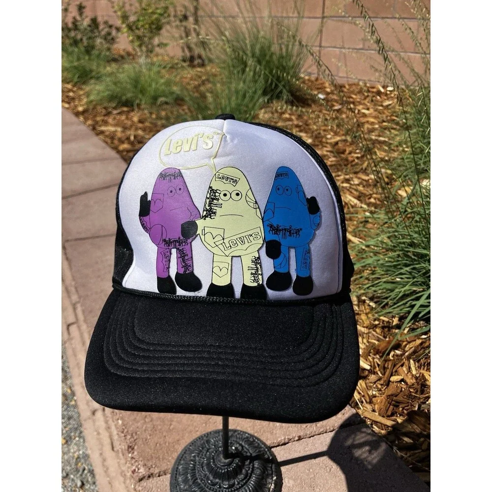 Levi’s Graphic Mesh Trucker Hat Snapback 3 Cartoon Characters Black White